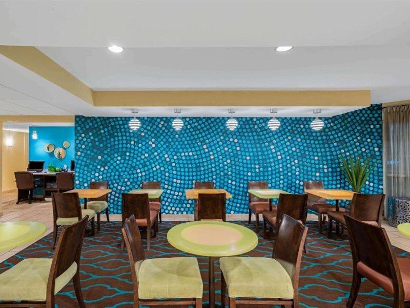 La Quinta By Wyndham Knoxville Airport Alcoa Exterior photo