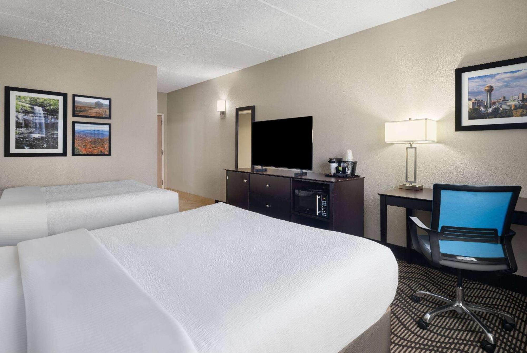 La Quinta By Wyndham Knoxville Airport Alcoa Exterior photo
