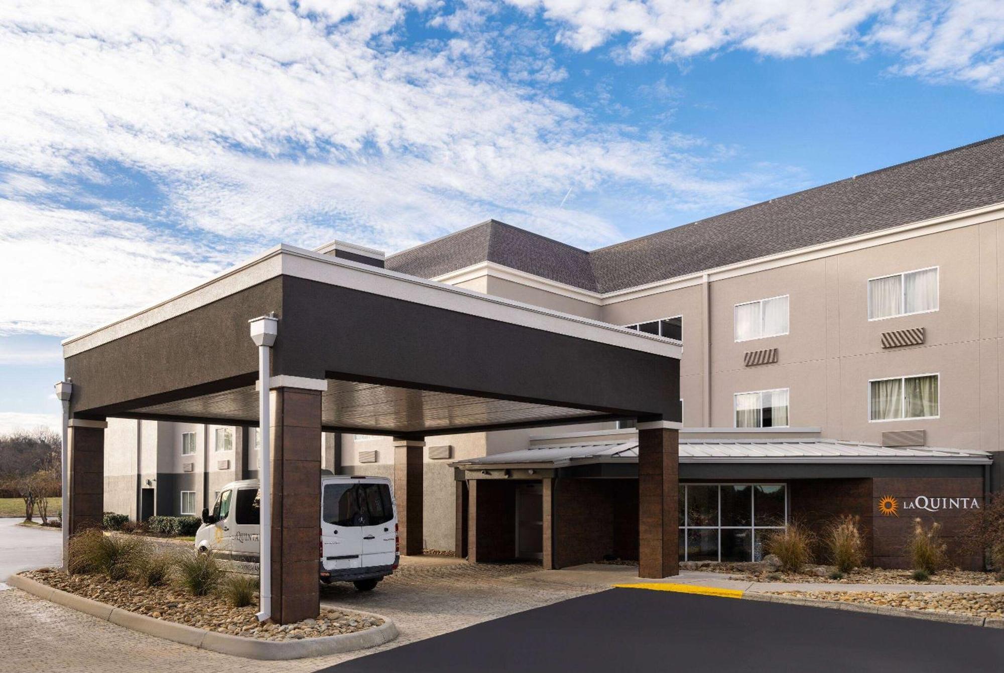 La Quinta By Wyndham Knoxville Airport Alcoa Exterior photo